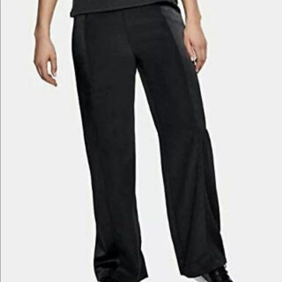 Under Armour UAS Wide Leg Track Pants Loose Flowy Side Panels Women’s XL Black - Picture 1 of 5